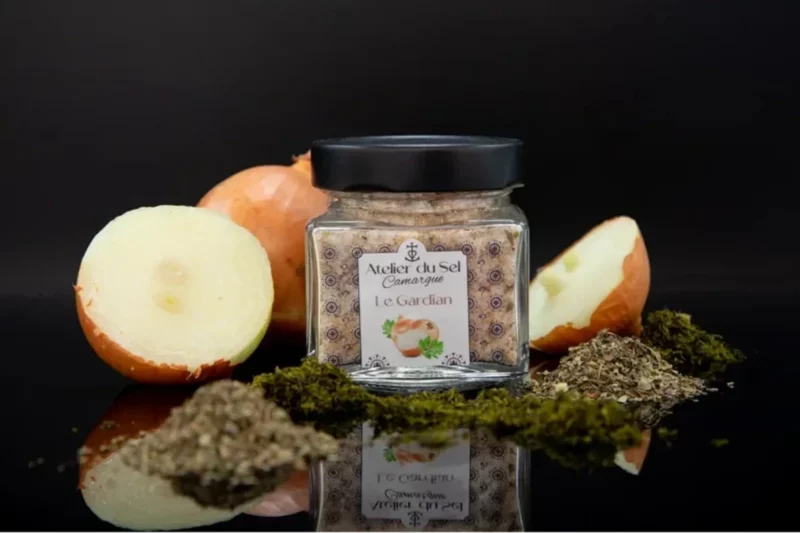 Pot de Sel de Camargue Le Gardian 200g – Mélange d’épices à la coriandre, oignon et origan